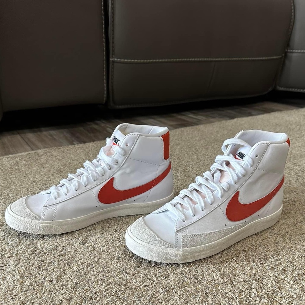 Nike high top Mid Blazers, size 9, brand new!
